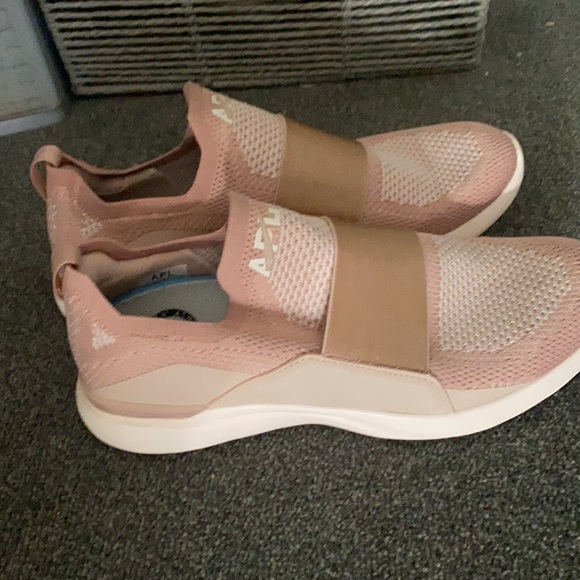 Techloom bliss APL shoe